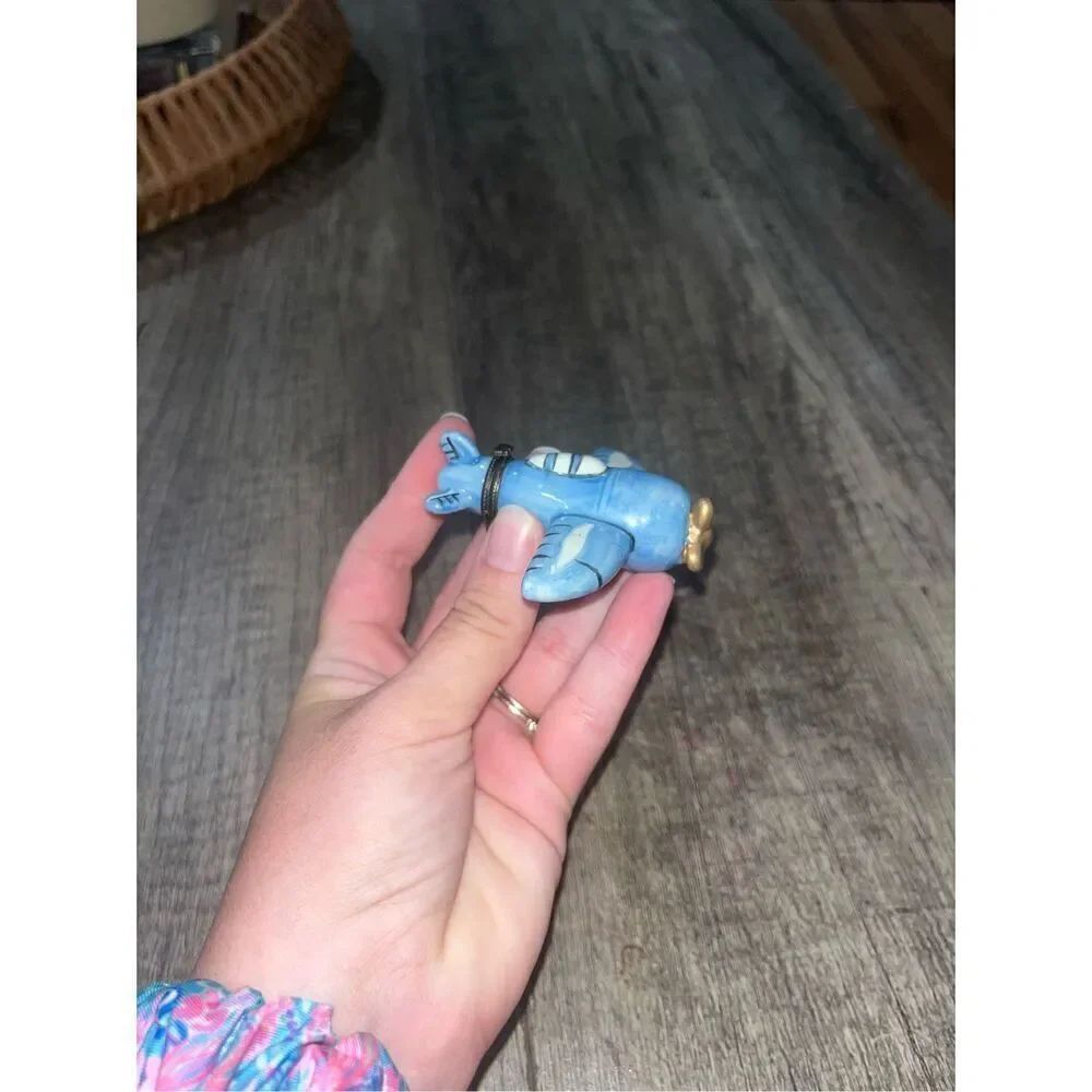 Aircraft Airplane Plane Hinged Trinket Box does not latch